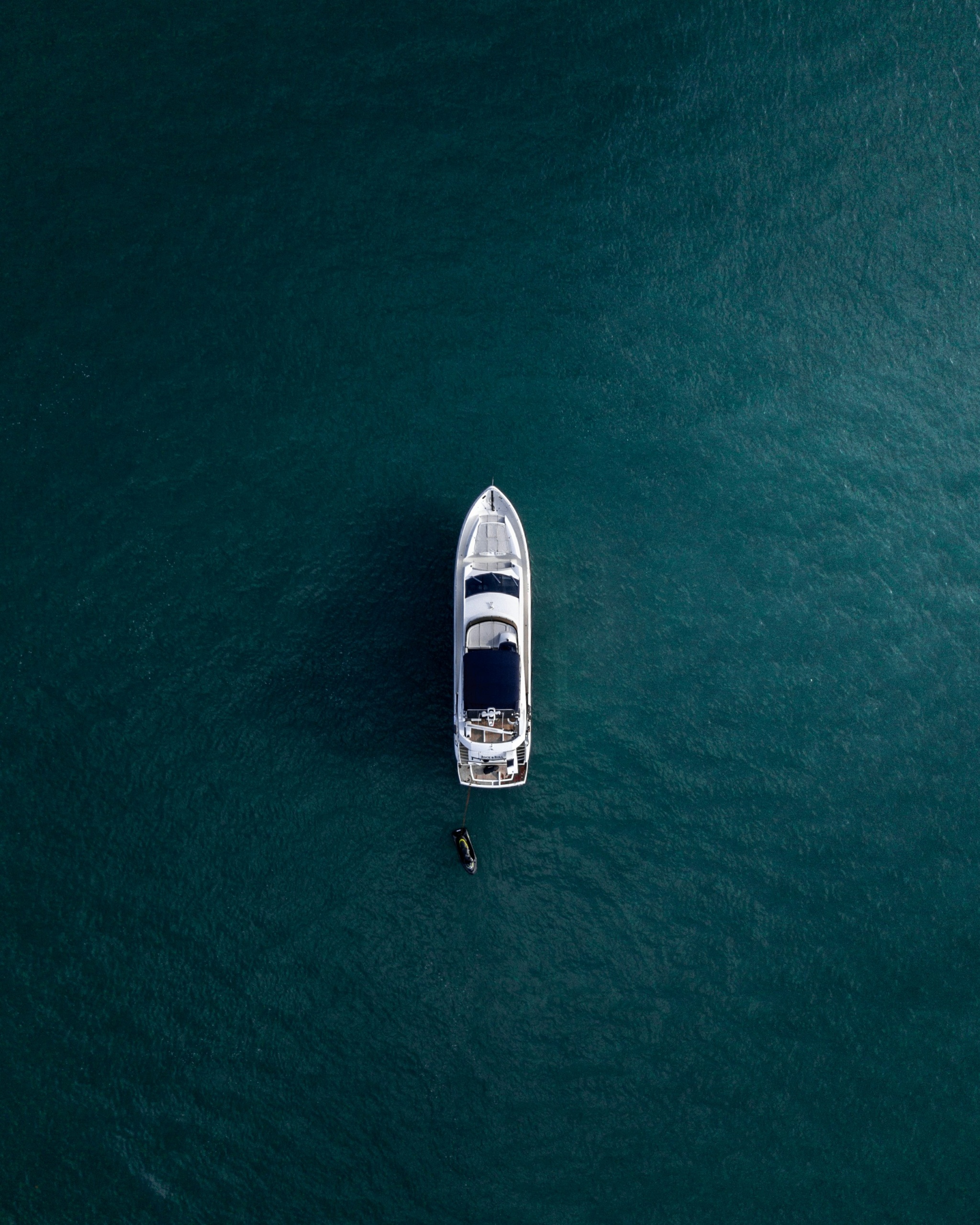 What Should I Do In Case Of An Emergency On A Pontoon Boat?