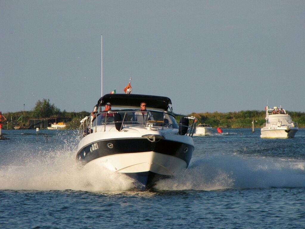 Pocket Speed Boat Adventure: The Biel 13 Experience