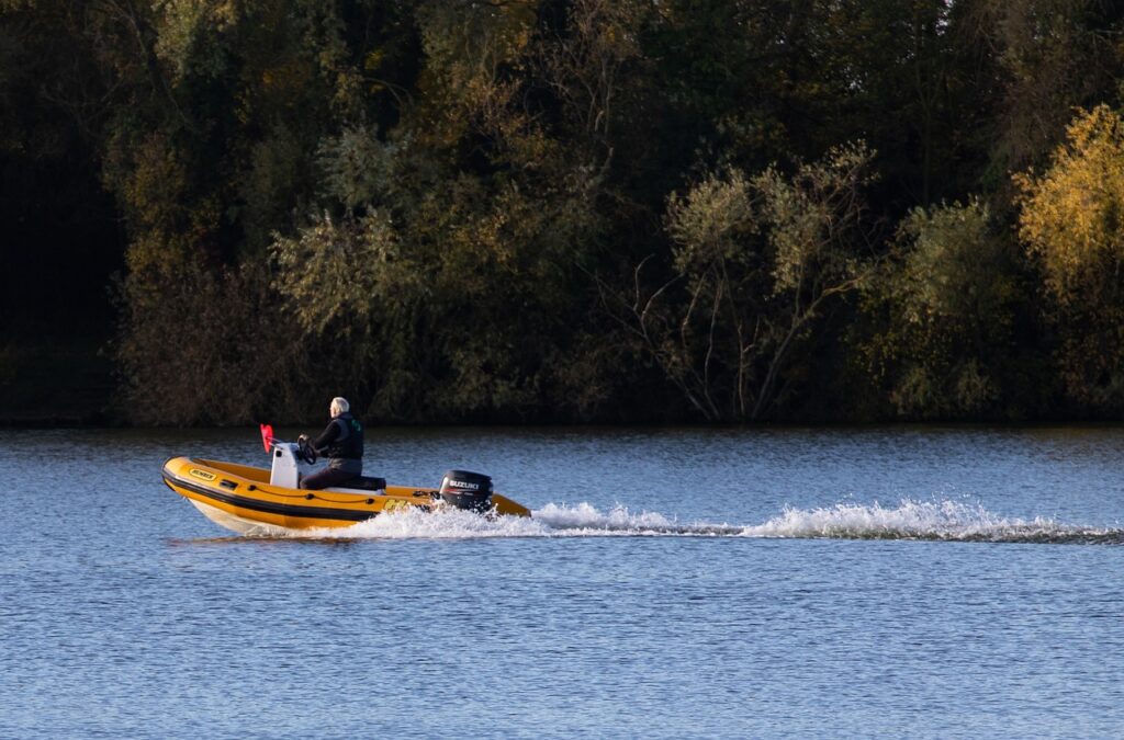 Pocket Speed Boat Adventure: The Biel 13 Experience