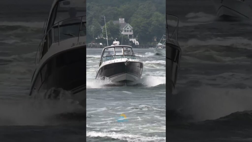 What is this guy thinking!? Idiots in boats 🥴 #boatfails What is this guy thinking!? Idiots in boats 🥴 #boatfails